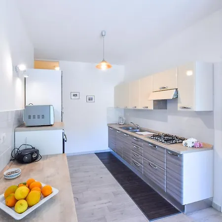 Ichnos Nyaraló Olbia